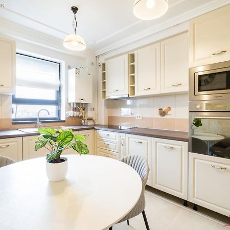 Apartament Ghimbav_Rk Dış mekan fotoğraf